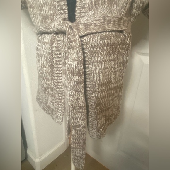 Old Navy Belted Knitted Cardigan Sweater Small EUC - Picture 2 of 7